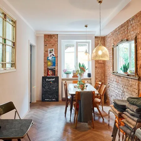 Beautiful Backyard Remise