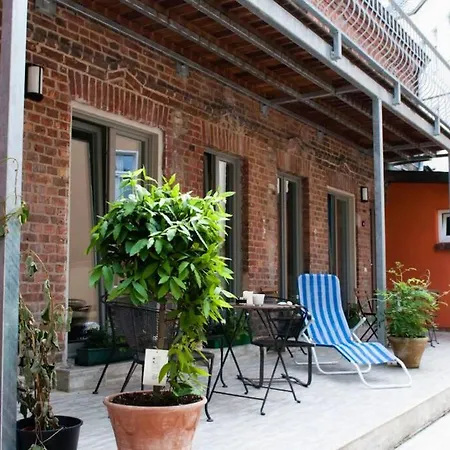 Beautiful Backyard Remise Berlin