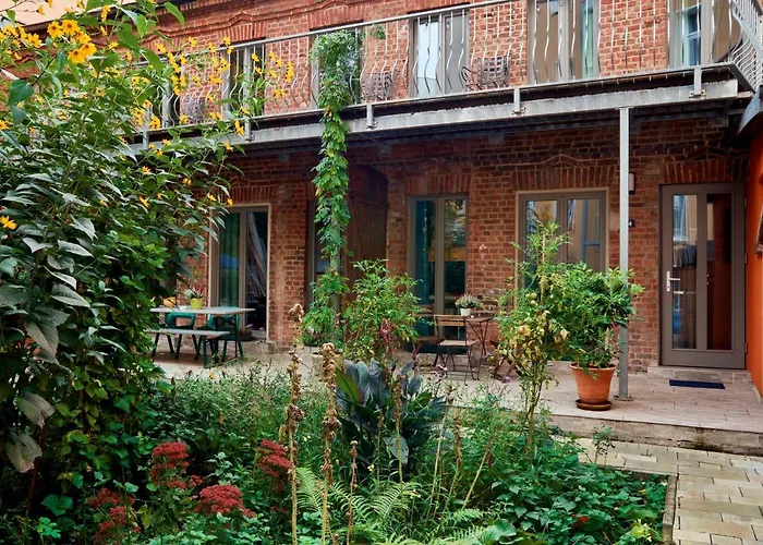 Beautiful Backyard Remise *