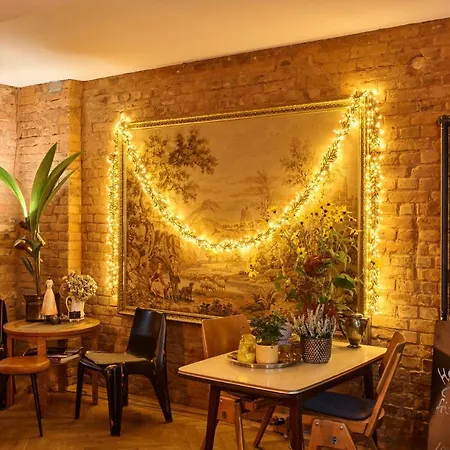 Beautiful Backyard Remise * برلين