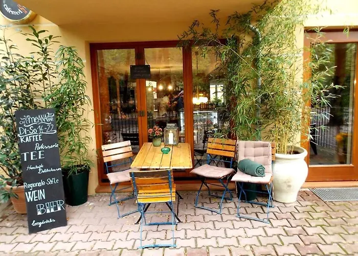 Beautiful Backyard Remise 公寓 *