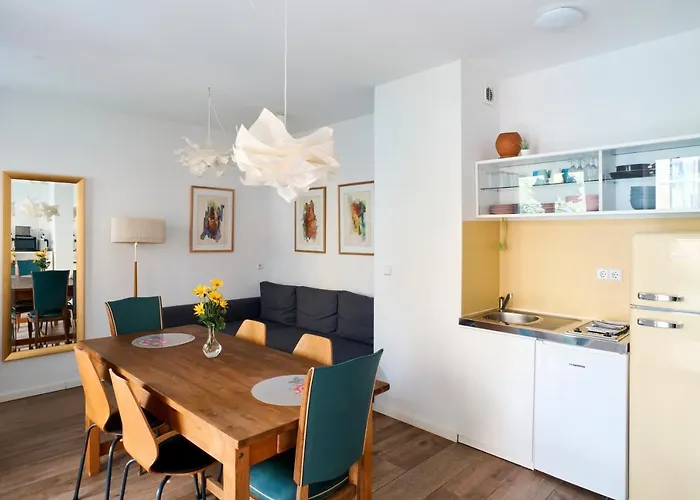 Beautiful Backyard Remise Appartement Berlijn