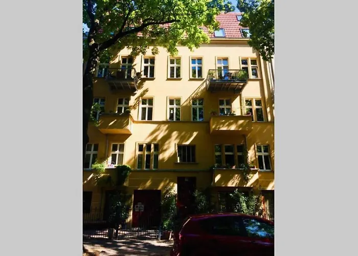 Beautiful Backyard Remise Appartement *